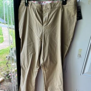 Womens BNWT Dickies Khackis Size 18 Tall
